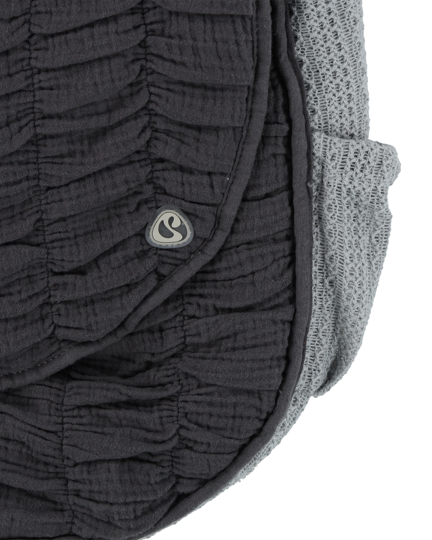 [COYSEIO] QUILTED CROSS BAG/追跡付 QUILTED CROSS BAG CHARCOAL - coyseio