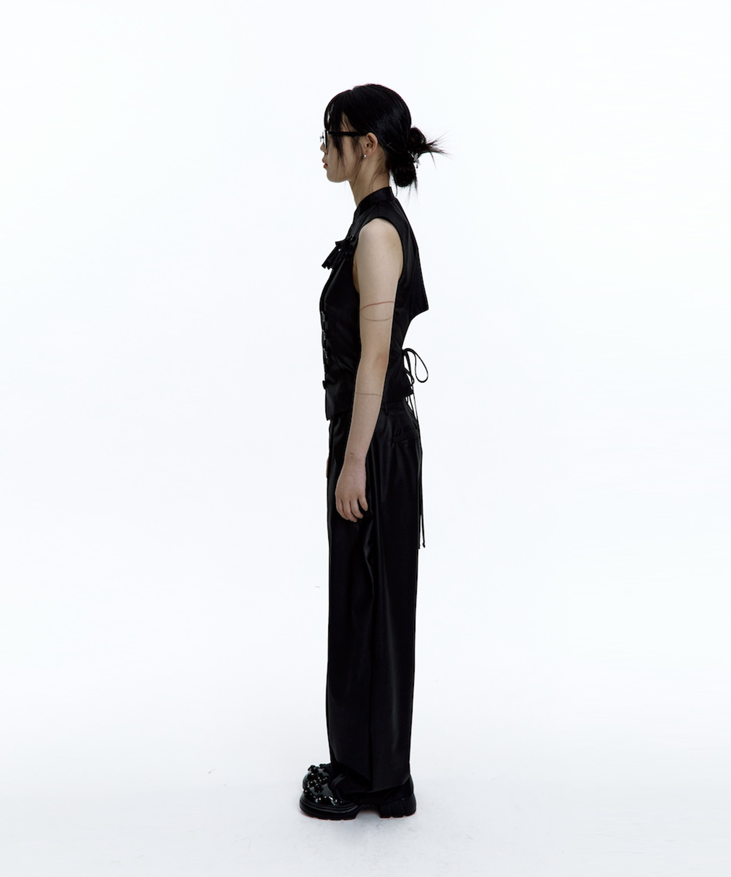 【Kashiko】25ss Pintuck Asymmetric Trousers Kashiko】25ss Pintuck Asymmetric Trousers (Kashiko/パンツ