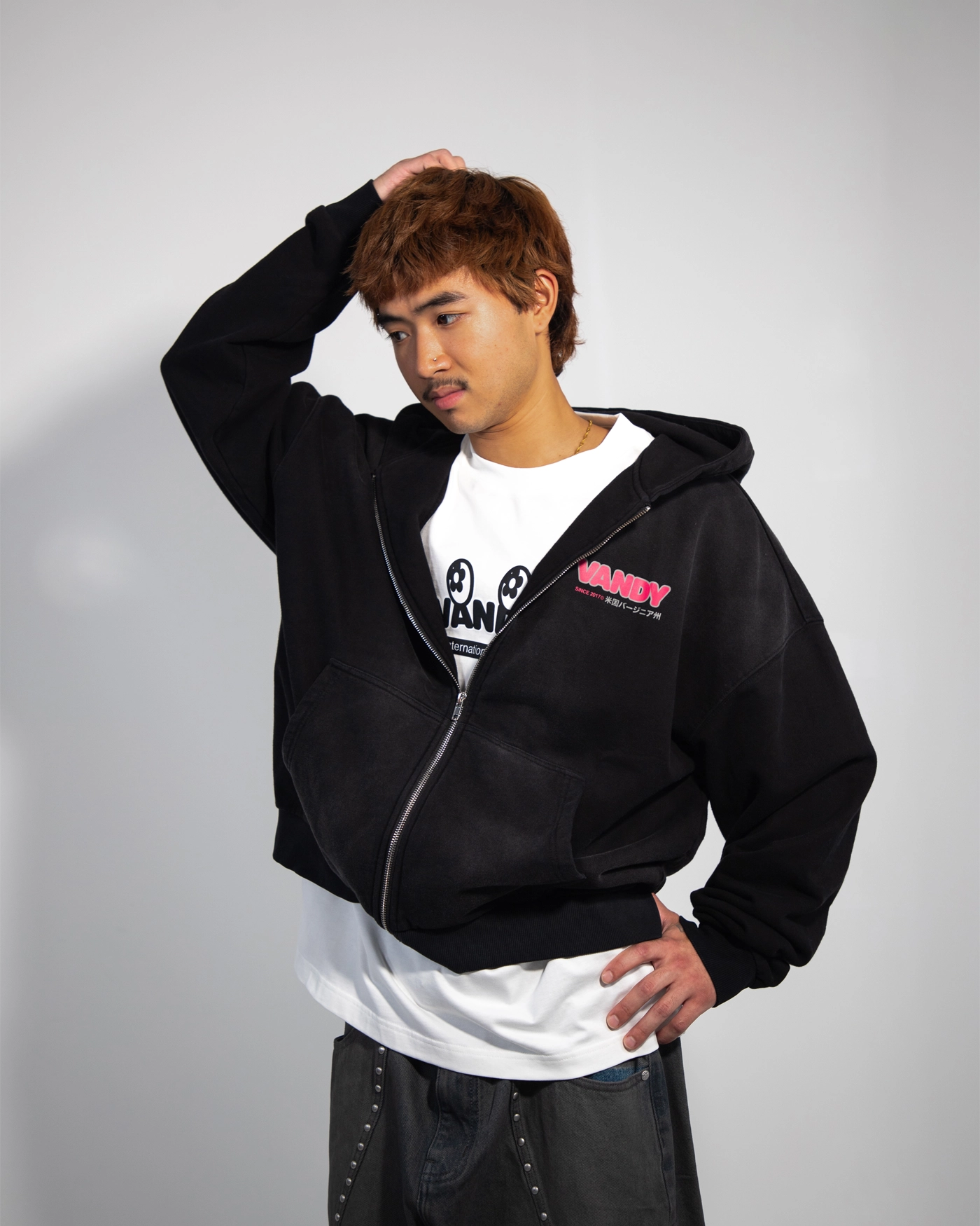 VANDY THE PINK BASIC LOGO ZIP UP BLACK ジップアップ パーカー VANDY THE PINK]BASIC LOGO ZIP UP/BLACK(VD3035-100) – R&Co.