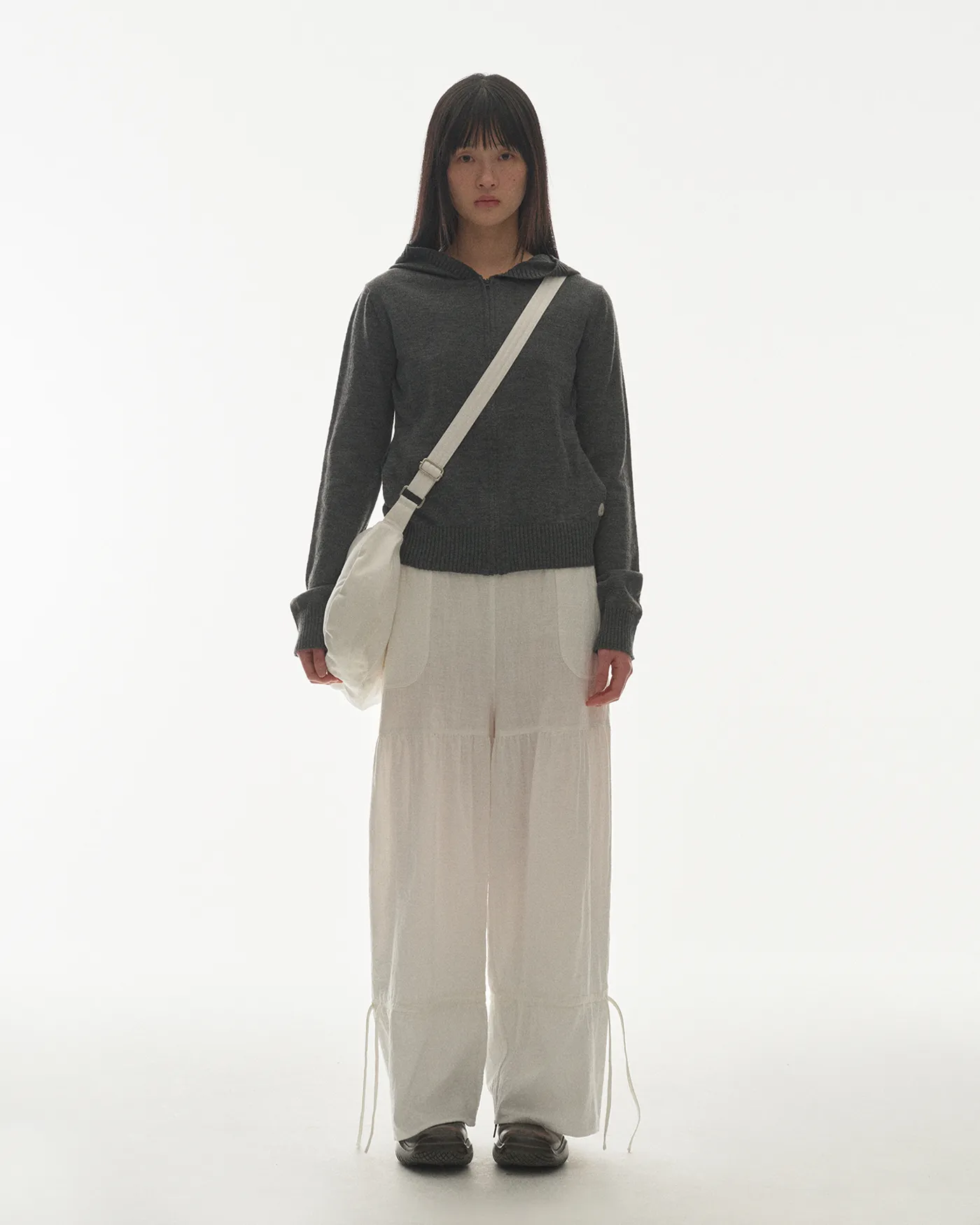 COYSEIO SHIRRING ROUGH PANTS