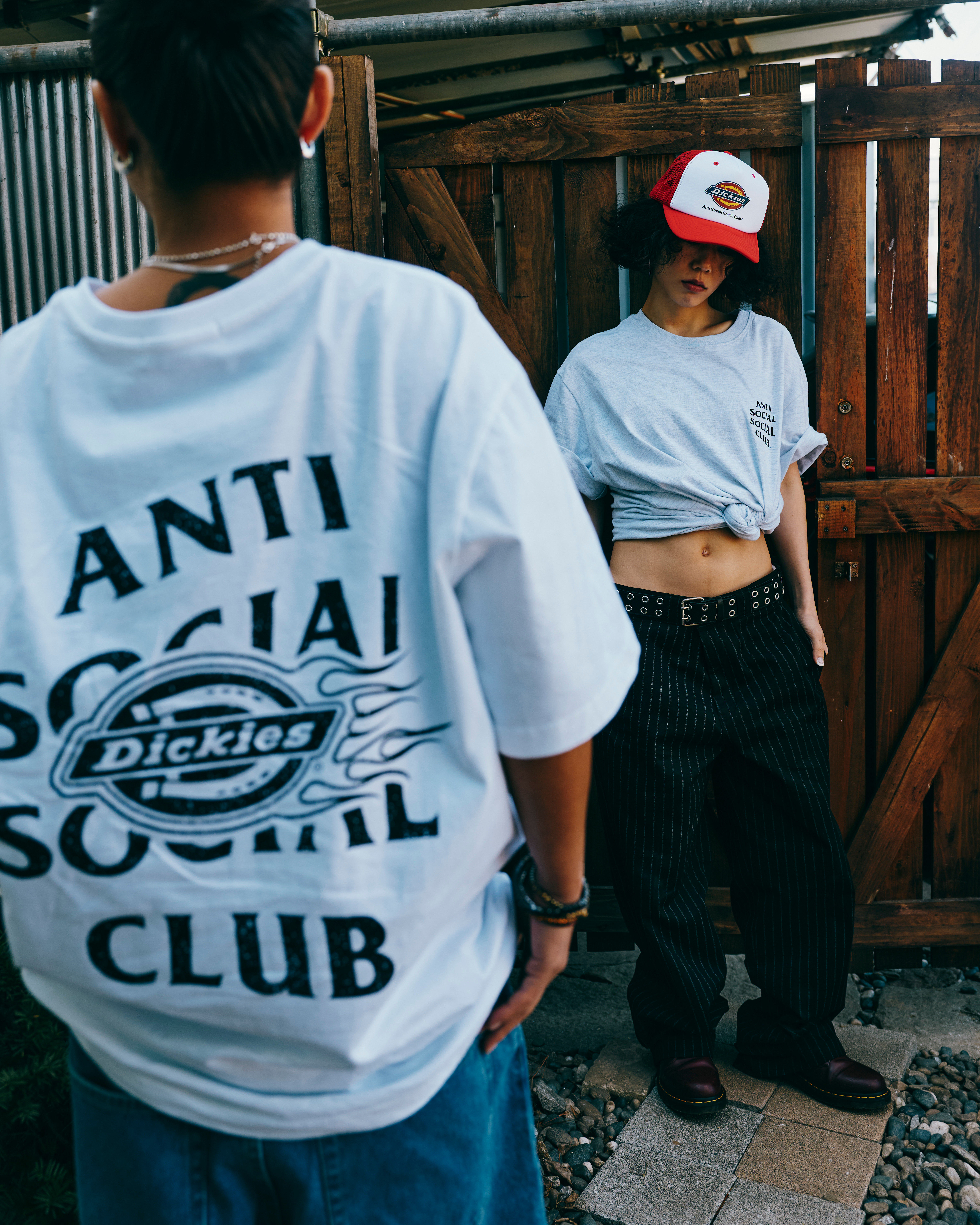 안티 소셜 소셜 클럽 X 디키즈 플레임 티셔츠 화이트 ASSCDKSS02WH 